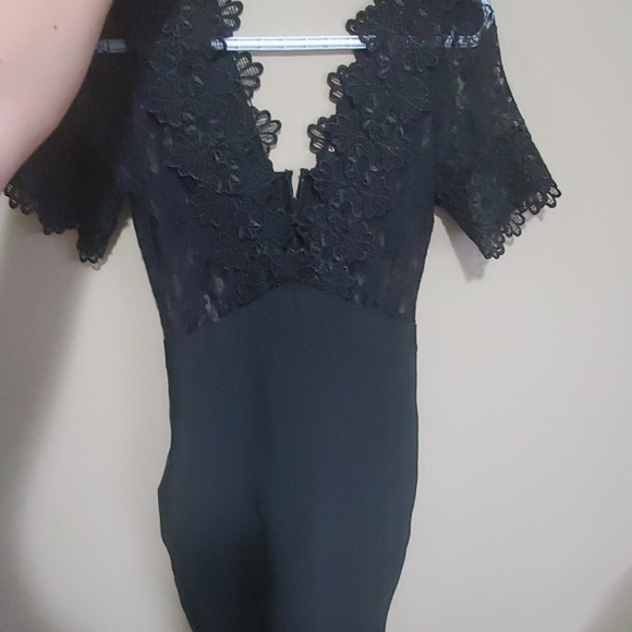 Dress - Picture 2 of 4